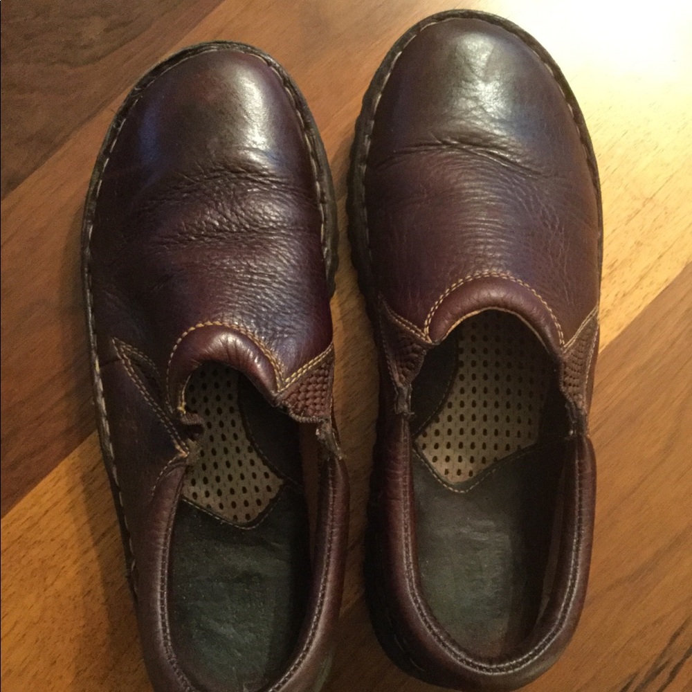 Born leather slip ons B - 6